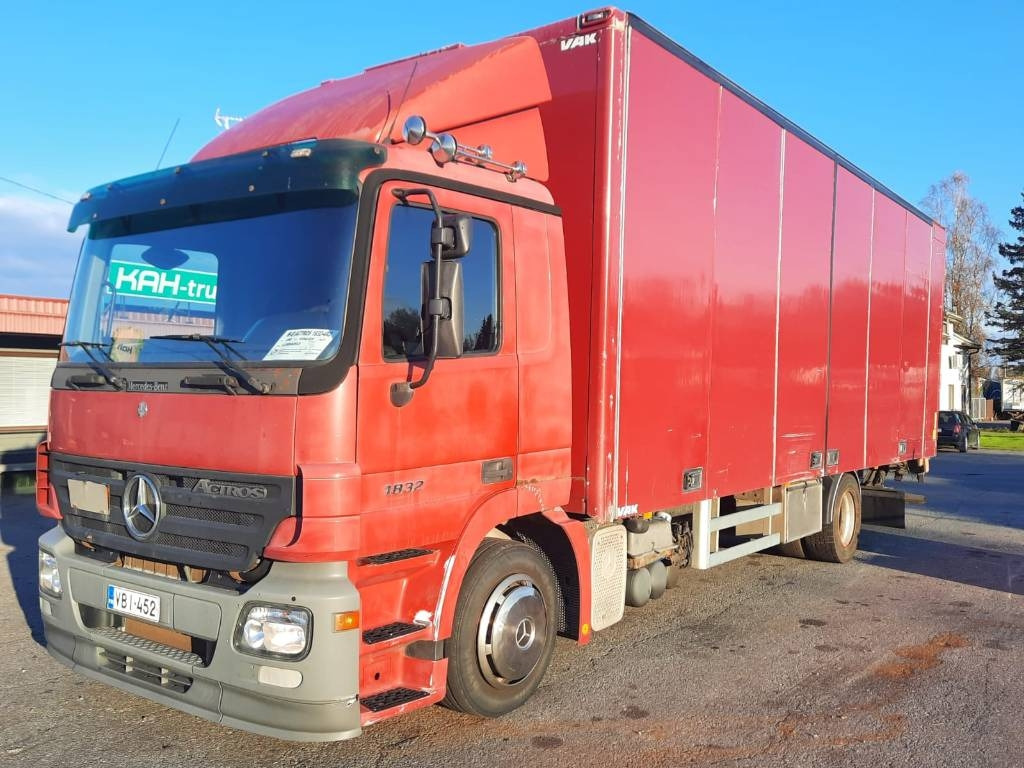 Mercedes-Benz Actros 1832 - Skapbil: bilde 1 Mercedes-Benz Actros 1832 - Skapbil: bilde 1
