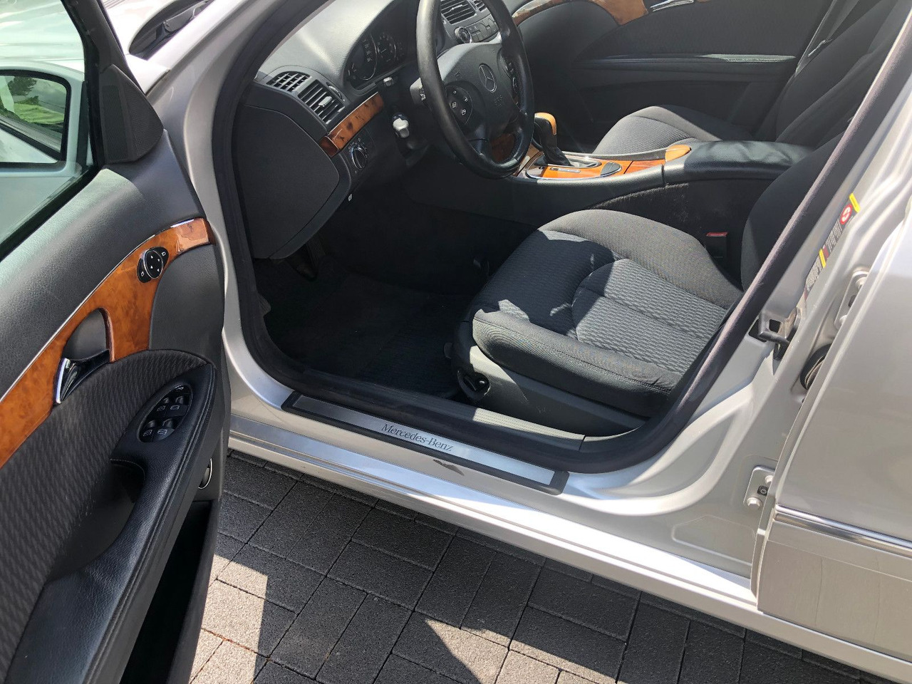 Sedan Mercedes-Benz E 240 E -Klasse Lim. Elegance: bilde 20
