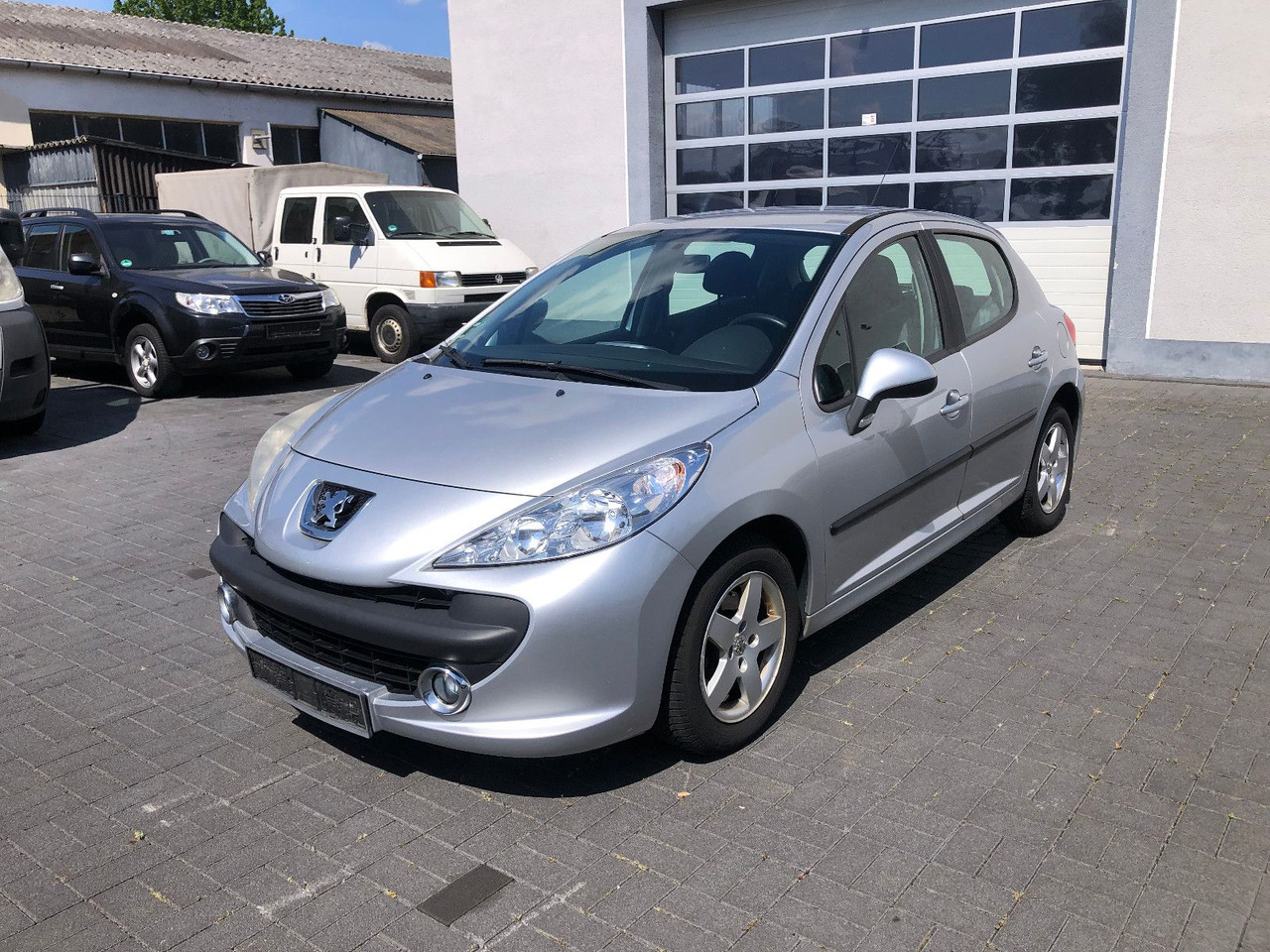 Peugeot 207 Urban Move 1.4i - Sedan: bilde 3 Peugeot 207 Urban Move 1.4i - Sedan: bilde 3