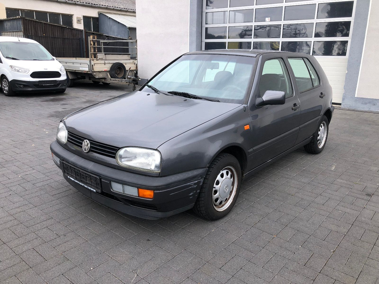 Volkswagen Golf 1.8 GL Klima - Sedan: bilde 3 Volkswagen Golf 1.8 GL Klima - Sedan: bilde 3