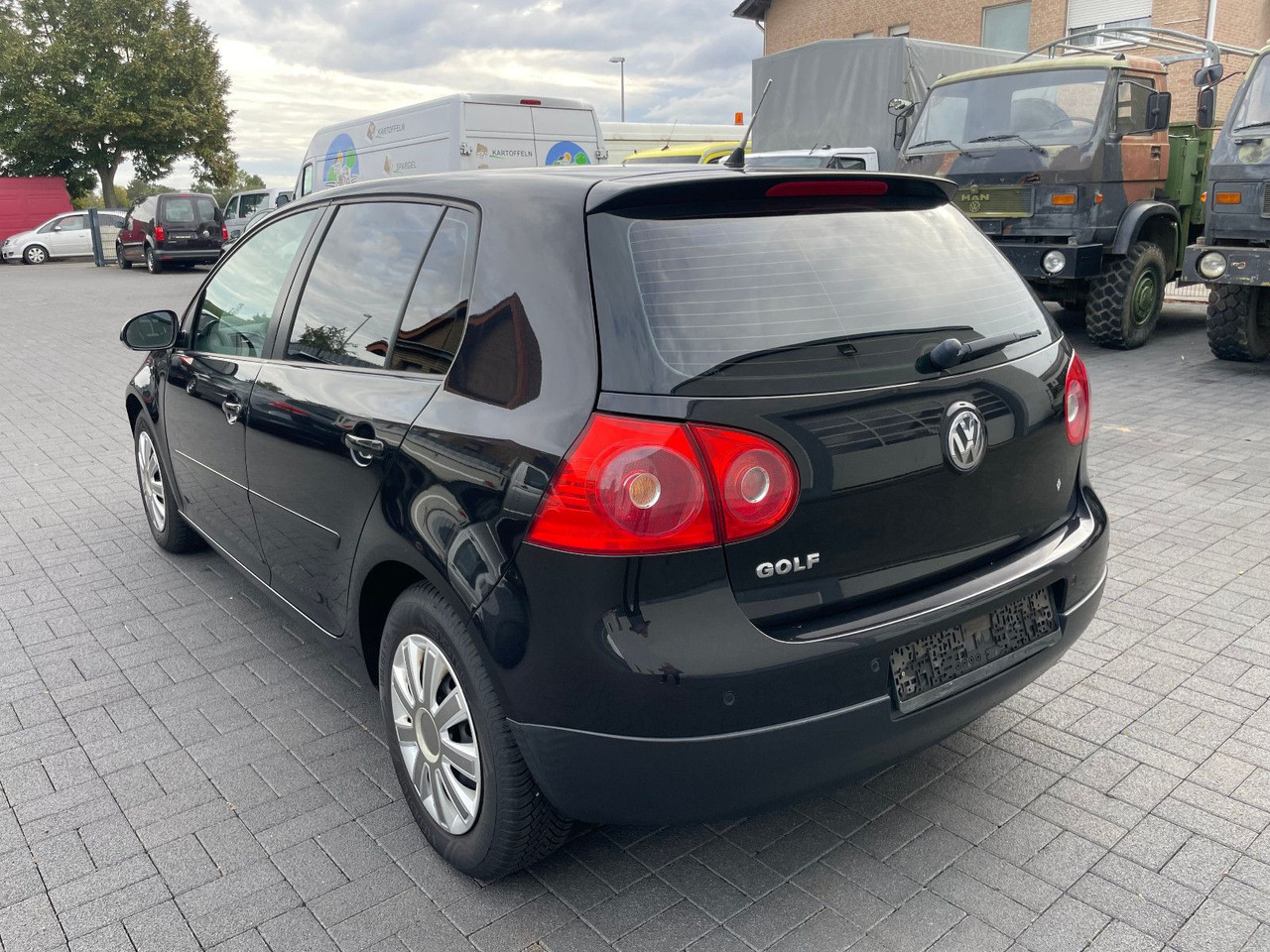 Volkswagen Golf V Lim. Tour 1.4i - Sedan: bilde 4 Volkswagen Golf V Lim. Tour 1.4i - Sedan: bilde 4