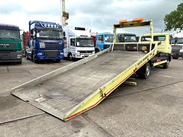 Mercedes-Benz LK 817 AUTO TRANSPORTER (6-CILINDER / FULL STEEL SUSPENSION / MANUAL GEARBOX / WINCH / ETC.) - Transporter lastebil: bilde 4 Mercedes-Benz LK 817 AUTO TRANSPORTER (6-CILINDER / FULL STEEL SUSPENSION / MANUAL GEARBOX / WINCH / ETC.) - Transporter lastebil: bilde 4