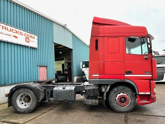 DAF 95.480 XF SPACECAB (EURO 3 / ZF16 MANUAL GEARBOX / 2x DIESELTANK / AIRCONDITIONING) - Trekkvogn: bilde 4 DAF 95.480 XF SPACECAB (EURO 3 / ZF16 MANUAL GEARBOX / 2x DIESELTANK / AIRCONDITIONING) - Trekkvogn: bilde 4