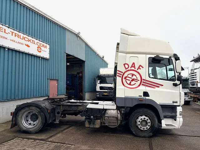 DAF CF 85.460 SPACECAB (EURO 5 / ZF16 MANUAL GEARBOX / MX-BRAKE / AIRCONDITIONING / ETC.) - Trekkvogn: bilde 4 DAF CF 85.460 SPACECAB (EURO 5 / ZF16 MANUAL GEARBOX / MX-BRAKE / AIRCONDITIONING / ETC.) - Trekkvogn: bilde 4