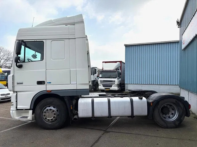 DAF XF 105.460 ATE SPACECAB 4x2 ONLY 835.500 KM (ZF-MANUAL GEARBOX / ZF-INTARDER / AIRCONDITIONING / EURO 5) - Trekkvogn: bilde 4 DAF XF 105.460 ATE SPACECAB 4x2 ONLY 835.500 KM (ZF-MANUAL GEARBOX / ZF-INTARDER / AIRCONDITIONING / EURO 5) - Trekkvogn: bilde 4