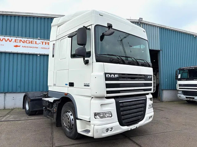 DAF XF 105.460 ATE SPACECAB 4x2 ONLY 835.500 KM (ZF-MANUAL GEARBOX / ZF-INTARDER / AIRCONDITIONING / EURO 5) - Trekkvogn: bilde 2 DAF XF 105.460 ATE SPACECAB 4x2 ONLY 835.500 KM (ZF-MANUAL GEARBOX / ZF-INTARDER / AIRCONDITIONING / EURO 5) - Trekkvogn: bilde 2