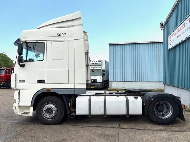 DAF XF 105.460 SPACECAB (4 IDENTICAL UNITS AVAILBLE) (ZF16 MANUAL GEARBOX / MX-BRAKE / 870+430 LITER TANK / FRIDGE / AIRCONDITIONING - Trekkvogn: bilde 5 DAF XF 105.460 SPACECAB (4 IDENTICAL UNITS AVAILBLE) (ZF16 MANUAL GEARBOX / MX-BRAKE / 870+430 LITER TANK / FRIDGE / AIRCONDITIONING - Trekkvogn: bilde 5