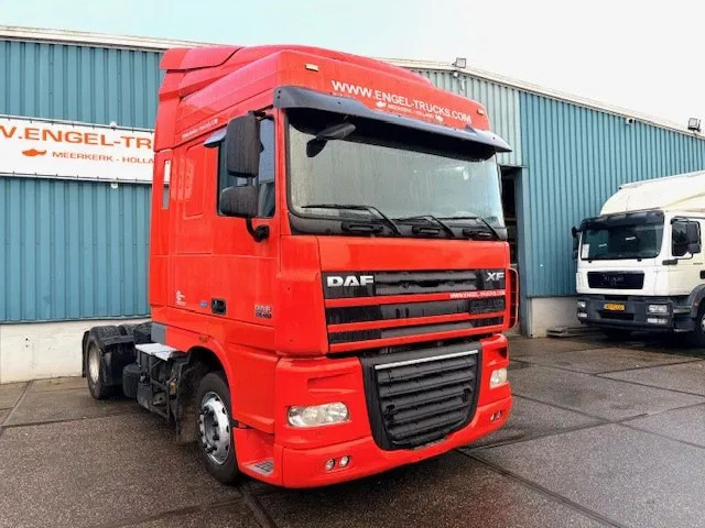 DAF XF 105.460 SPACECAB AS-TRONIC (EURO 5 EEV / AS-TRONIC GEARBOX / AIRCONDITIONING / ELECTRICAL MAINSWITCH / COMPLETE SPOILERSET ON - Trekkvogn: bilde 2 DAF XF 105.460 SPACECAB AS-TRONIC (EURO 5 EEV / AS-TRONIC GEARBOX / AIRCONDITIONING / ELECTRICAL MAINSWITCH / COMPLETE SPOILERSET ON - Trekkvogn: bilde 2