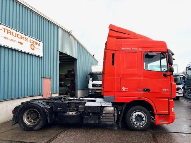 DAF XF 105.460 SPACECAB AS-TRONIC (EURO 5 EEV / AS-TRONIC GEARBOX / AIRCONDITIONING / ELECTRICAL MAINSWITCH / COMPLETE SPOILERSET ON - Trekkvogn: bilde 4 DAF XF 105.460 SPACECAB AS-TRONIC (EURO 5 EEV / AS-TRONIC GEARBOX / AIRCONDITIONING / ELECTRICAL MAINSWITCH / COMPLETE SPOILERSET ON - Trekkvogn: bilde 4