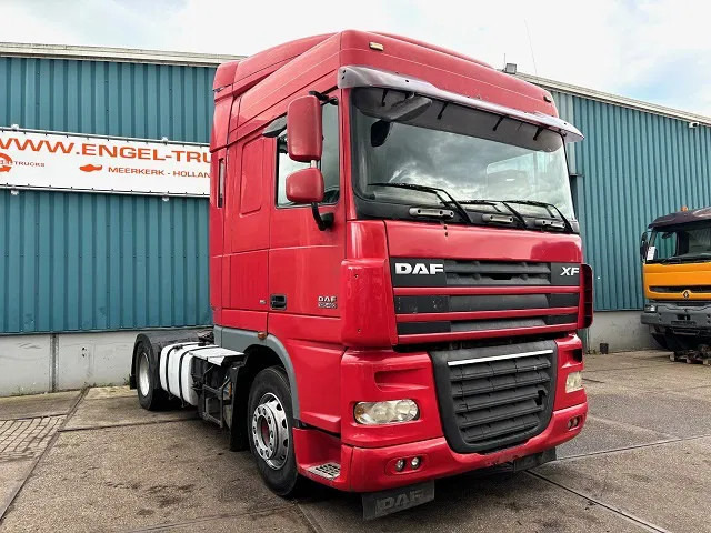 DAF XF 105.460 SPACECAB (ZF16 MANUAL GEARBOX / MX-BRAKE / 870+430 LITER TANK / AIRCONDITIONING / FRIDGE) - Trekkvogn: bilde 2 DAF XF 105.460 SPACECAB (ZF16 MANUAL GEARBOX / MX-BRAKE / 870+430 LITER TANK / AIRCONDITIONING / FRIDGE) - Trekkvogn: bilde 2