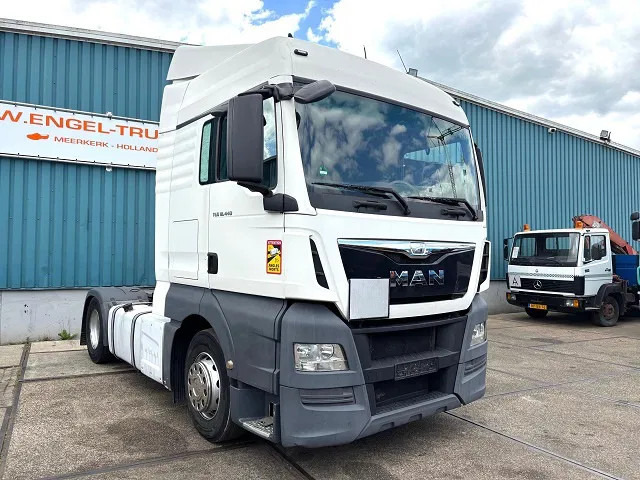 MAN TGX 18.440 BLS XLX (ZF16 MANUAL GEARBOX / 2x DIESELTANK / AIRCONDITIONING / ELECTRICAL MAINSWITCH / FRIDGE / EURO 6) - Trekkvogn: bilde 2 MAN TGX 18.440 BLS XLX (ZF16 MANUAL GEARBOX / 2x DIESELTANK / AIRCONDITIONING / ELECTRICAL MAINSWITCH / FRIDGE / EURO 6) - Trekkvogn: bilde 2