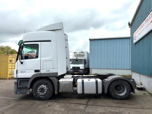 Mercedes-Benz Actros 1844 LS (MP2) (TELLIGENT AUTOMATIC / AIRCONDITIONING / 2x DIESELTANK / EURO 5) - Trekkvogn: bilde 5 Mercedes-Benz Actros 1844 LS (MP2) (TELLIGENT AUTOMATIC / AIRCONDITIONING / 2x DIESELTANK / EURO 5) - Trekkvogn: bilde 5