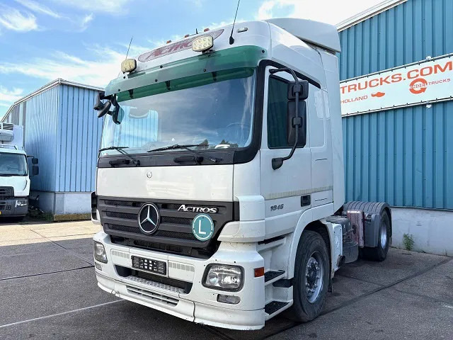 Mercedes-Benz Actros 1846 LS (MP2) (EPS WITH CLUTCH / RETARDER / 3-PEDALS/ AIRCONDITIONING / ETC) - Trekkvogn: bilde 1 Mercedes-Benz Actros 1846 LS (MP2) (EPS WITH CLUTCH / RETARDER / 3-PEDALS/ AIRCONDITIONING / ETC) - Trekkvogn: bilde 1