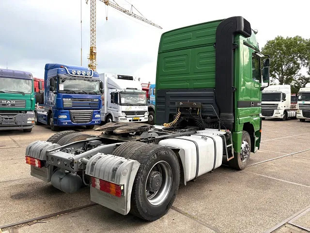 Mercedes-Benz Actros 1848 V8 MEGASPACE (EPS WITH CLUTCH (3 PEDALS) / REDUCTION AXLE / FRIDGE / ETC.) - Trekkvogn: bilde 3 Mercedes-Benz Actros 1848 V8 MEGASPACE (EPS WITH CLUTCH (3 PEDALS) / REDUCTION AXLE / FRIDGE / ETC.) - Trekkvogn: bilde 3