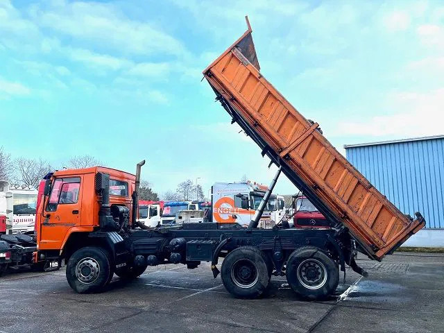 Volvo FL 12.380 6x6 FULL STEEL SUSPENSION MEILLER KIPPER (EURO 2 / MANUAL GEARBOX / REDUCTION AXLES / FULL STEEL SUSPENSION) - Tippbil: bilde 5 Volvo FL 12.380 6x6 FULL STEEL SUSPENSION MEILLER KIPPER (EURO 2 / MANUAL GEARBOX / REDUCTION AXLES / FULL STEEL SUSPENSION) - Tippbil: bilde 5