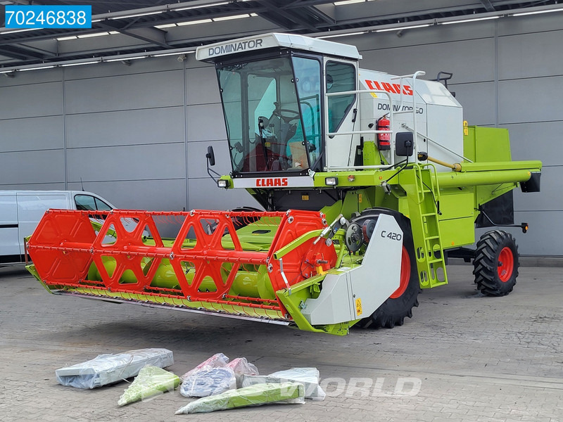 Claas Dominator 130 Dominator 130 4X2 4Mtr HEADER - PERKINS TIER 3 - Skurtresker: bilde 2 Claas Dominator 130 Dominator 130 4X2 4Mtr HEADER - PERKINS TIER 3 - Skurtresker: bilde 2