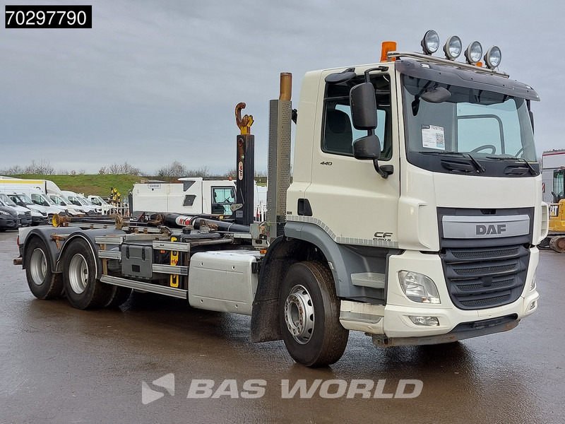 Leie DAF CF 440 6X2 HYVA 22-60-S Hooklift Lift Axle Automatic ACC Euro 6 DAF CF 440 6X2 HYVA 22-60-S Hooklift Lift Axle Automatic ACC Euro 6: bilde 11 Leie DAF CF 440 6X2 HYVA 22-60-S Hooklift Lift Axle Automatic ACC Euro 6 DAF CF 440 6X2 HYVA 22-60-S Hooklift Lift Axle Automatic ACC Euro 6: bilde 11