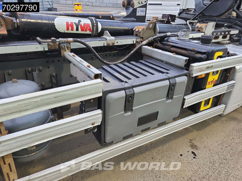 Leie DAF CF 440 6X2 HYVA 22-60-S Hooklift Lift Axle Automatic ACC Euro 6 DAF CF 440 6X2 HYVA 22-60-S Hooklift Lift Axle Automatic ACC Euro 6: bilde 17 Leie DAF CF 440 6X2 HYVA 22-60-S Hooklift Lift Axle Automatic ACC Euro 6 DAF CF 440 6X2 HYVA 22-60-S Hooklift Lift Axle Automatic ACC Euro 6: bilde 17