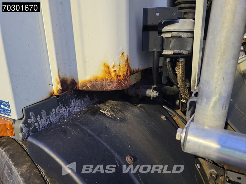 DAF CF75.310 4X2 13500 Lohr tanker 2 compartments ADR Manual Euro 3 - Tankbil: bilde 3 DAF CF75.310 4X2 13500 Lohr tanker 2 compartments ADR Manual Euro 3 - Tankbil: bilde 3