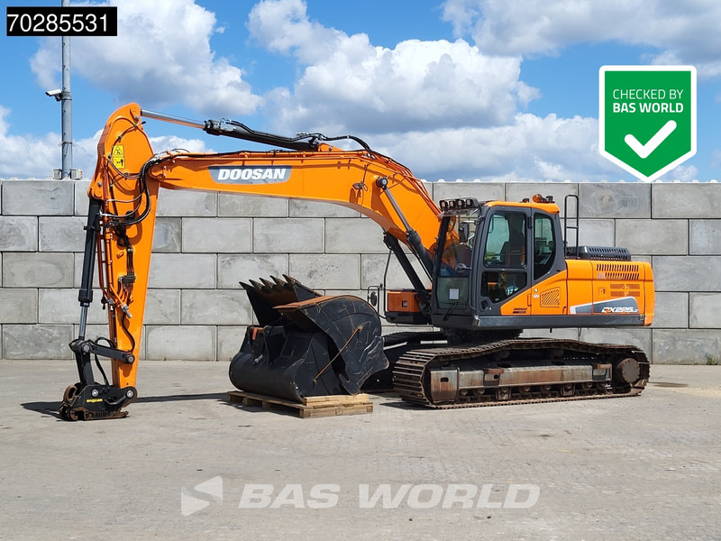 Doosan DX225 LC-5 3 BUCKETS - Beltegraver: bilde 1 Doosan DX225 LC-5 3 BUCKETS - Beltegraver: bilde 1