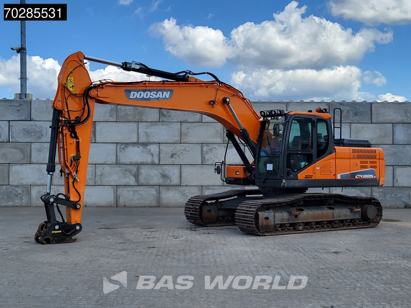 Doosan DX225 LC-5 3 BUCKETS - Beltegraver: bilde 2 Doosan DX225 LC-5 3 BUCKETS - Beltegraver: bilde 2