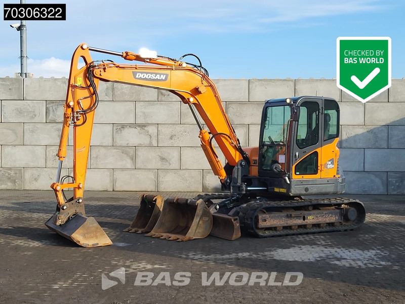 Doosan DX85 R-3 A/C - 3 Buckets - Minigraver: bilde 1 Doosan DX85 R-3 A/C - 3 Buckets - Minigraver: bilde 1
