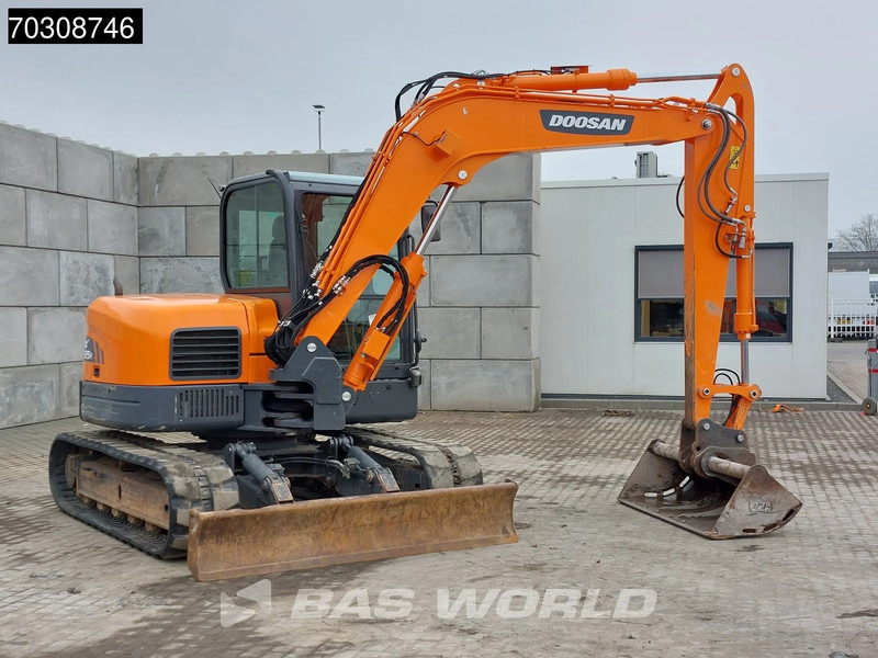 Doosan DX85 R-3 A/C - 3 Buckets - Minigraver: bilde 5 Doosan DX85 R-3 A/C - 3 Buckets - Minigraver: bilde 5