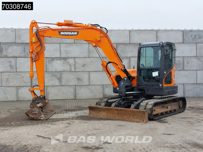 Doosan DX85 R-3 A/C - 3 Buckets - Minigraver: bilde 2 Doosan DX85 R-3 A/C - 3 Buckets - Minigraver: bilde 2
