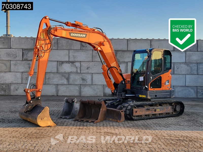 Doosan DX85 R-3 A/C - 3 Buckets - Minigraver: bilde 1 Doosan DX85 R-3 A/C - 3 Buckets - Minigraver: bilde 1