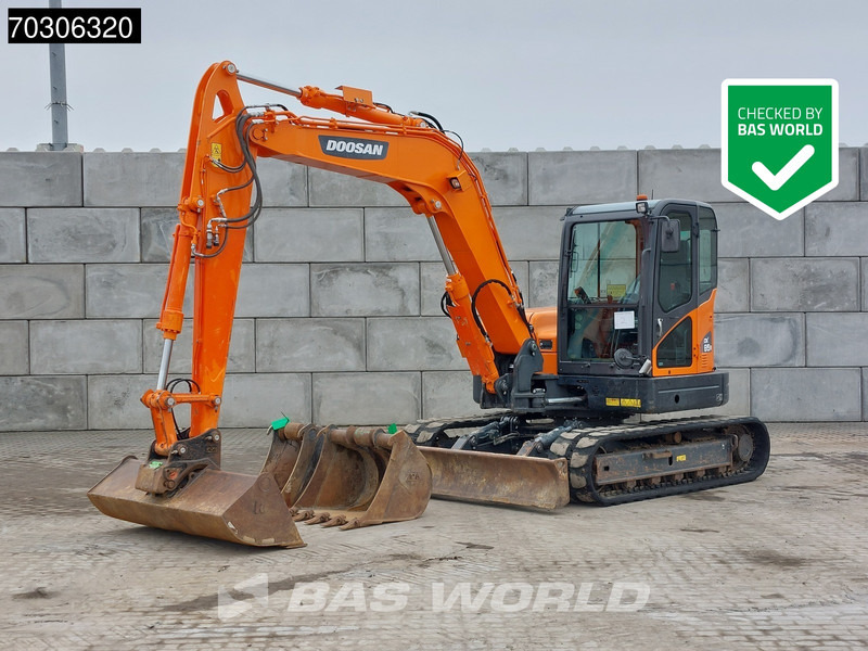 Doosan DX85 R-3 A/C - 3 Buckets - Minigraver: bilde 1 Doosan DX85 R-3 A/C - 3 Buckets - Minigraver: bilde 1