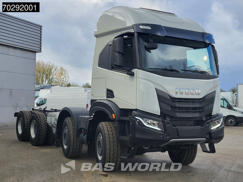 Iveco T-WAY 510 8X4 NEW! Retarder Big-Axle Steelsuspension LED Euro 6 - Chassis lastebil: bilde 3 Iveco T-WAY 510 8X4 NEW! Retarder Big-Axle Steelsuspension LED Euro 6 - Chassis lastebil: bilde 3
