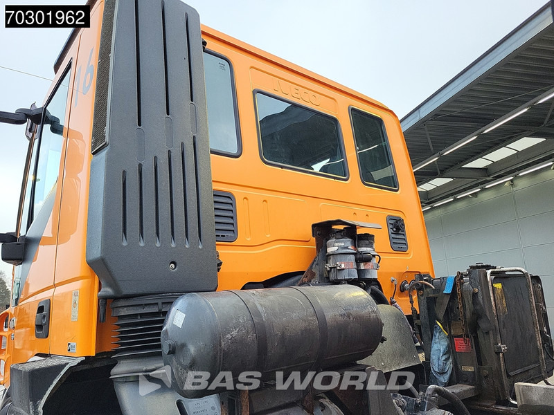 Iveco Trakker 410 6X4 5m3 Meiller 3-way tipper Lift+Steering axle Big-Axle Euro 5 - Tippbil: bilde 3 Iveco Trakker 410 6X4 5m3 Meiller 3-way tipper Lift+Steering axle Big-Axle Euro 5 - Tippbil: bilde 3