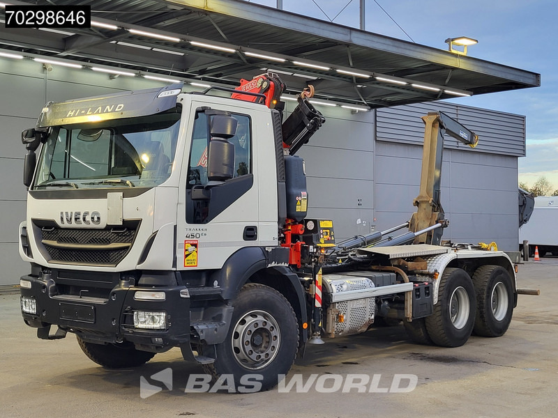 Iveco Trakker 450 6X4 Fassi F120B.2.22 Crane Marrel AL16S50 Retarder Big-axle Euro 6 - Krokbil, Kranbil: bilde 3 Iveco Trakker 450 6X4 Fassi F120B.2.22 Crane Marrel AL16S50 Retarder Big-axle Euro 6 - Krokbil, Kranbil: bilde 3