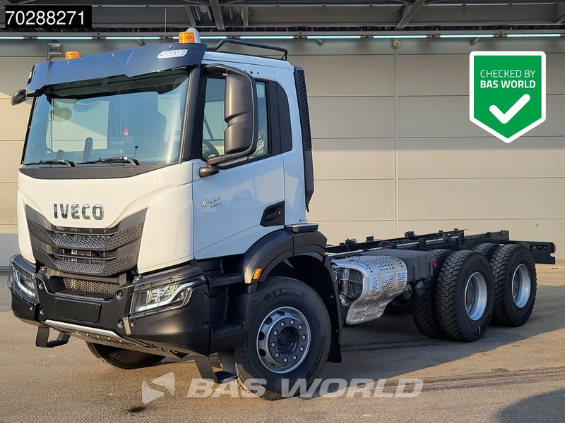 Iveco X-Way 460 6X4 New! Retarder Steelsuspension Big-Axle Navi Euro 6 - Chassis lastebil: bilde 1 Iveco X-Way 460 6X4 New! Retarder Steelsuspension Big-Axle Navi Euro 6 - Chassis lastebil: bilde 1