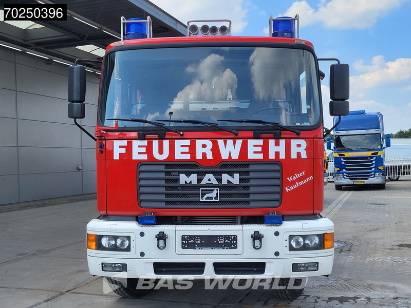MAN TGA 14.284 4X4 4x4 Manual Schlingmann LF16/12 pump Feuerwehr Steelsuspension Euro 2 - Brannbil: bilde 3 MAN TGA 14.284 4X4 4x4 Manual Schlingmann LF16/12 pump Feuerwehr Steelsuspension Euro 2 - Brannbil: bilde 3