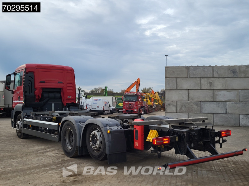 MAN TGS 26.320 TGS 6X2 ADR BDF Lift + Steering Axle Euro 6 - Container-transport/ Vekselflak lastebil: bilde 2 MAN TGS 26.320 TGS 6X2 ADR BDF Lift + Steering Axle Euro 6 - Container-transport/ Vekselflak lastebil: bilde 2