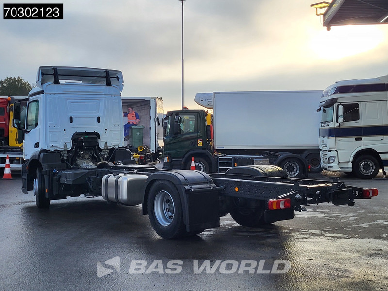 Mercedes-Benz Actros 1827 4X2 NEW 18tons chassis Automatic PPC Cruise control Euro 6 - Chassis lastebil: bilde 2 Mercedes-Benz Actros 1827 4X2 NEW 18tons chassis Automatic PPC Cruise control Euro 6 - Chassis lastebil: bilde 2