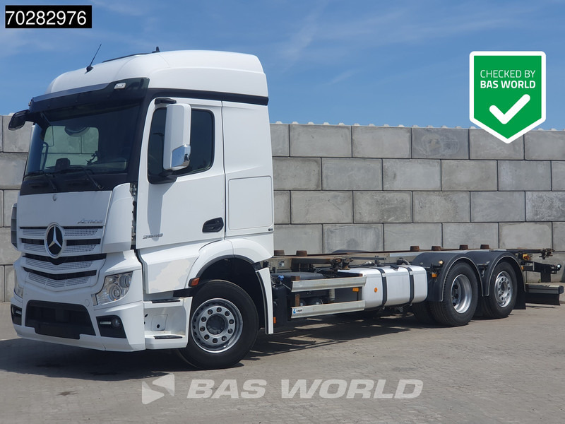Mercedes-Benz Actros 2548 Actros 6X2 ACC Xenon Liftachse Euro 6 - Container-transport/ Vekselflak lastebil: bilde 1 Mercedes-Benz Actros 2548 Actros 6X2 ACC Xenon Liftachse Euro 6 - Container-transport/ Vekselflak lastebil: bilde 1