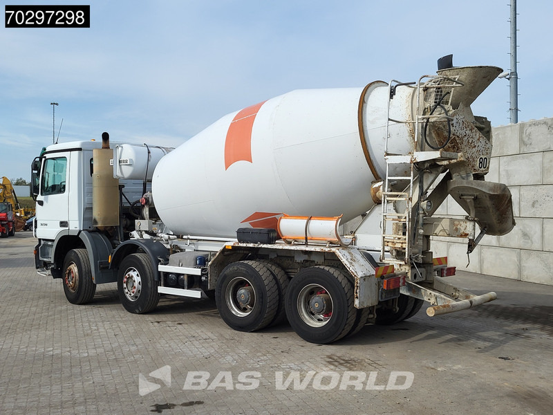 Mercedes-Benz Actros 3236 8X4 9m3 Liebherr 3-Pedals Steelsuspension Big-Axle Euro 3 - Betongbil: bilde 2 Mercedes-Benz Actros 3236 8X4 9m3 Liebherr 3-Pedals Steelsuspension Big-Axle Euro 3 - Betongbil: bilde 2