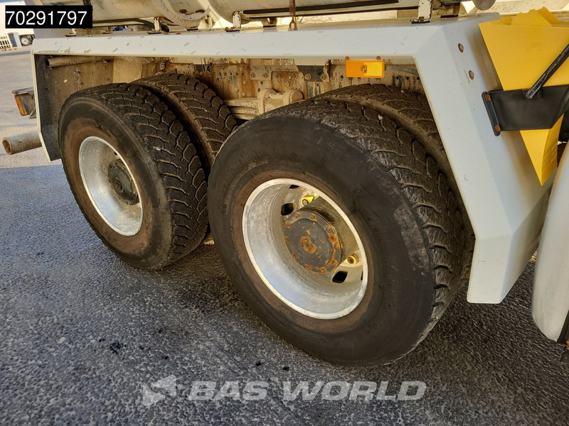 Betongbil Mercedes-Benz Actros 3241 8X4 Retarder 9m3 Stetter Steelsuspension 3-Pedals Euro 4: bilde 18 Betongbil Mercedes-Benz Actros 3241 8X4 Retarder 9m3 Stetter Steelsuspension 3-Pedals Euro 4: bilde 18