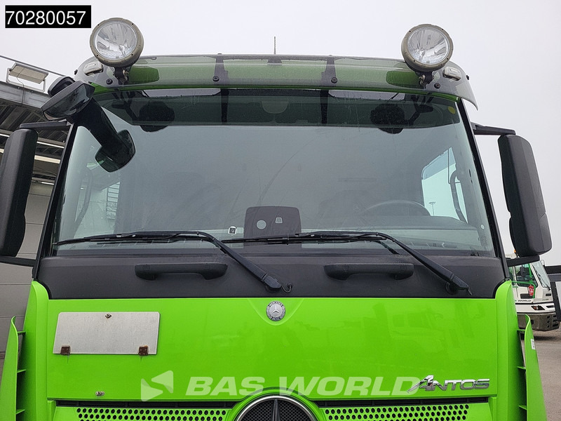 Skapbil Mercedes-Benz Antos 1827 4X2 18tonner ADR Ladebordwand boxheater Euro 6: bilde 9