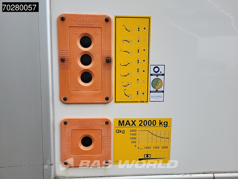Skapbil Mercedes-Benz Antos 1827 4X2 18tonner ADR Ladebordwand boxheater Euro 6: bilde 18