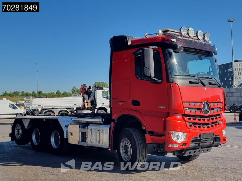 Mercedes-Benz Arocs 3258 8X4 24t Hiab XR24SL5924 Retarder Big-Axle Lift-Lenkachse Euro 6 - Krokbil: bilde 3 Mercedes-Benz Arocs 3258 8X4 24t Hiab XR24SL5924 Retarder Big-Axle Lift-Lenkachse Euro 6 - Krokbil: bilde 3