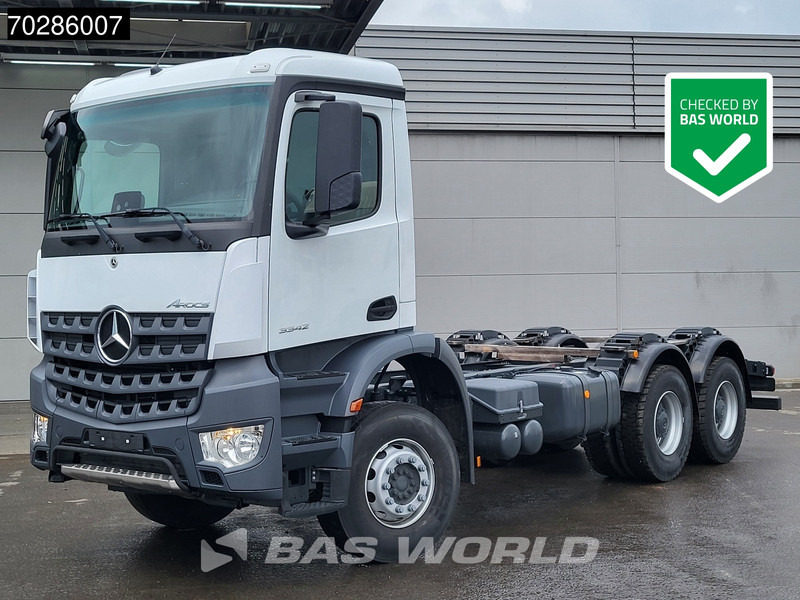 Mercedes-Benz Arocs 3342 6X4 NEW 6x4 chassis Big-Axle Automatic Steel suspension Euro 3 - Chassis lastebil: bilde 1 Mercedes-Benz Arocs 3342 6X4 NEW 6x4 chassis Big-Axle Automatic Steel suspension Euro 3 - Chassis lastebil: bilde 1