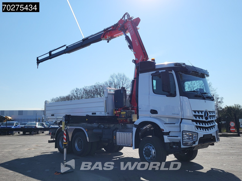 Mercedes-Benz Arocs 3348 6X6 Fassi F255A.2.24 xe-dynamic Kran Dreiseitenkipper Navi Euro 6 - Tippbil, Kranbil: bilde 3 Mercedes-Benz Arocs 3348 6X6 Fassi F255A.2.24 xe-dynamic Kran Dreiseitenkipper Navi Euro 6 - Tippbil, Kranbil: bilde 3