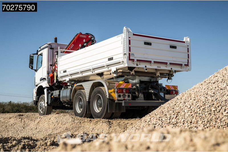 Mercedes-Benz Arocs 3348 6X6 Full Steel Retarder Fassi 25T/M Crane Kran Euro 6 - Tippbil, Kranbil: bilde 5 Mercedes-Benz Arocs 3348 6X6 Full Steel Retarder Fassi 25T/M Crane Kran Euro 6 - Tippbil, Kranbil: bilde 5