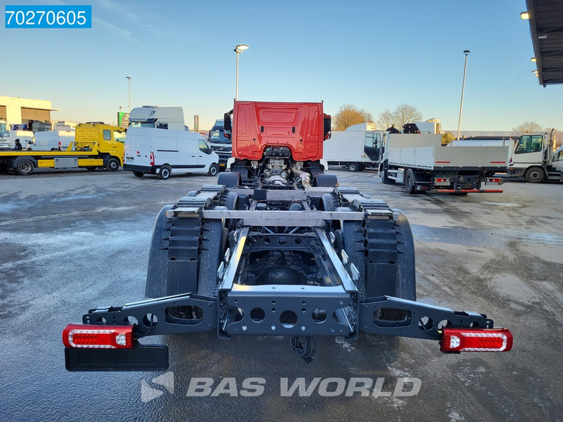Mercedes-Benz Arocs 4843 8X4 NEW chassis RHD! Steel suspension Automatic Euro 6 - Chassis lastebil: bilde 3 Mercedes-Benz Arocs 4843 8X4 NEW chassis RHD! Steel suspension Automatic Euro 6 - Chassis lastebil: bilde 3