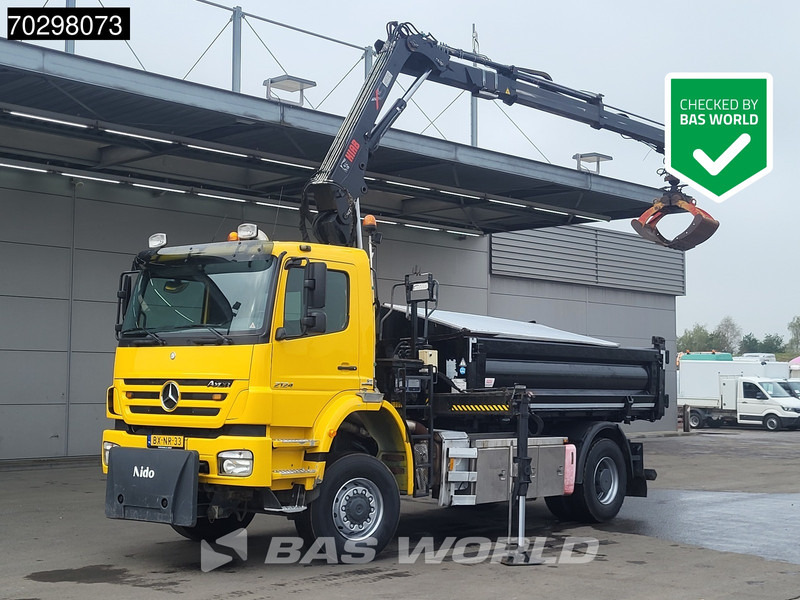 Mercedes-Benz Axor 2124 Axor 4X4 8m3 Tipper HIAB 122 B-2 HIDUO Crane Steel suspension Automatic Big-Axle Euro 5 - Tippbil, Kranbil: bilde 1 Mercedes-Benz Axor 2124 Axor 4X4 8m3 Tipper HIAB 122 B-2 HIDUO Crane Steel suspension Automatic Big-Axle Euro 5 - Tippbil, Kranbil: bilde 1