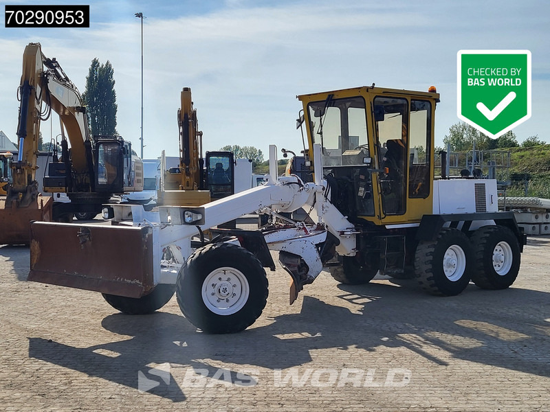 O & K F106 ENGINE PROBLEMS - NOT DRIVABLE - Grader: bilde 1 O & K F106 ENGINE PROBLEMS - NOT DRIVABLE - Grader: bilde 1