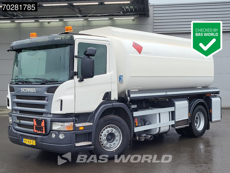 Scania P230 4X2 NL-Truck 3 compartments 16.300 Ltr ADR 3-Pedals Euro 5 - Tankbil: bilde 1 Scania P230 4X2 NL-Truck 3 compartments 16.300 Ltr ADR 3-Pedals Euro 5 - Tankbil: bilde 1